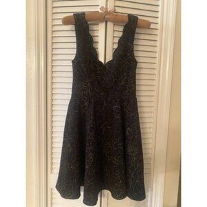 Formal Dress Sleeveless Short Gold & Black Sz Medium Party Prom Sexy Feminine